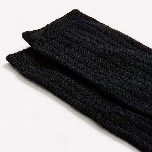 Ribbed Crew Socks - Picture 2 of 7